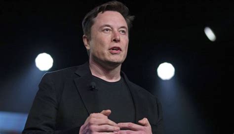 Elon Musk Gives Ultimatum To Twitter Employees To Work Hard Hundreds