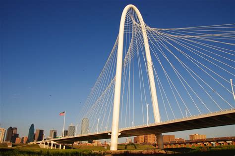 Margaret Hunt Hill Bridge (Dallas, 2012) | Structurae