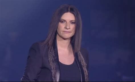 Amici La Rivelazione Di Laura Pausini Mi Ha Fatto Molto Male