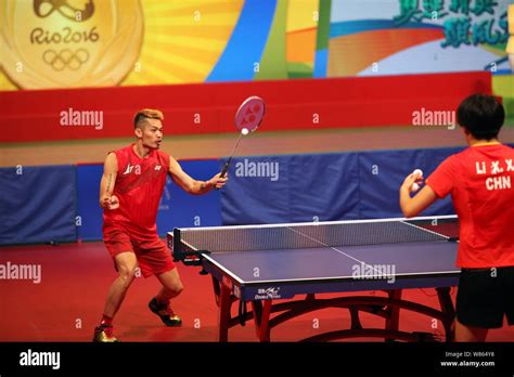 Chinese Badminton Star Lin Dan Back Competes With Table Tennis Player