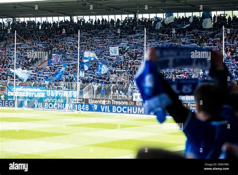 Vfl Bochum Fans Hi Res Stock Photography And Images Alamy