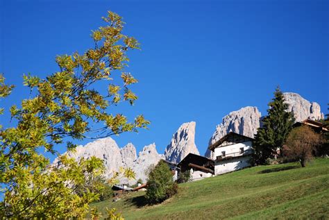 Il passato ritrovato tra antichi masi e restaurati tobiè