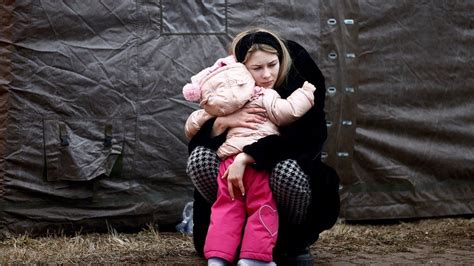 Ukraine War London Cab Driver Leads Convoy To Help Refugees Bbc News