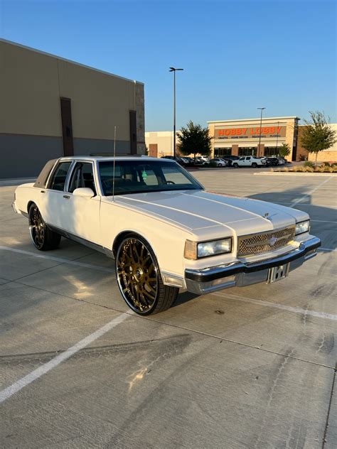 1990 LS BOX CHEVY ON 28s GOLD PLATED FORGIATOS BIG CAPS Raffle Creator