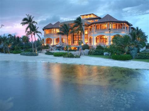 Castillo Caribe, Luxury beachfront estate in the Cayman Islands