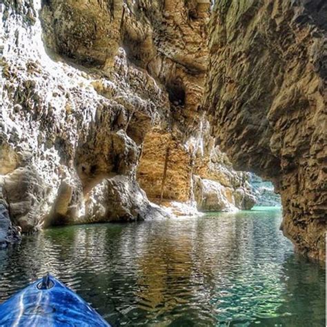 In Canoa Sul Lago Di Santa Giustina Alla Scoperta Dei Canyon Della Val