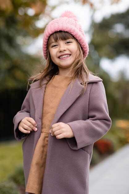 31 200 Manteau Hiver Enfant Photos Taleaux Et Images Libre De Droits