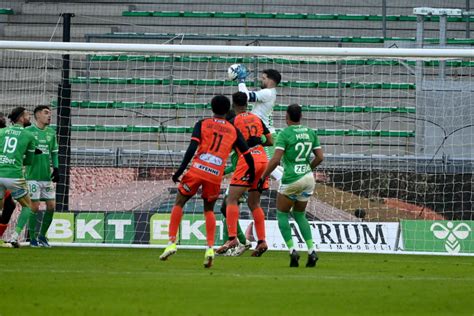 En Images ASSE Laval Les Verts Patinent Dans Le Chaudron