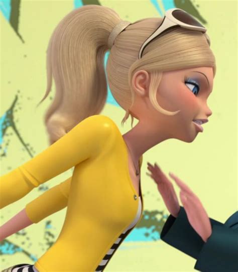 Chloe Bourgeois Miraculous Ladybug S4 Queen Banana Princess Zelda