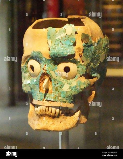 Tesoros de la Tumba 7 en Monte Albán Exposición temporal en el Museo