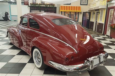 1948 OLDSMOBILE CUSTOM COUPE Rear 3 4 200034