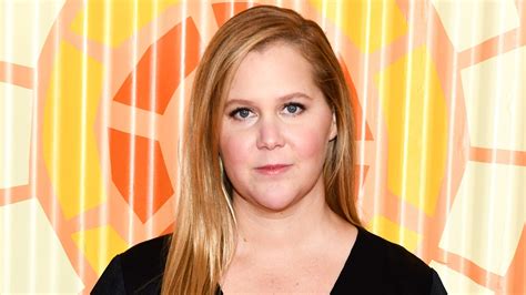 Amy Schumer Revealed Shes Going Through Ivf Treatments Glamour