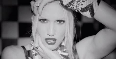 No Doubt Se Van De Fiesta En El Videoclip Para Push And Shove Cultture