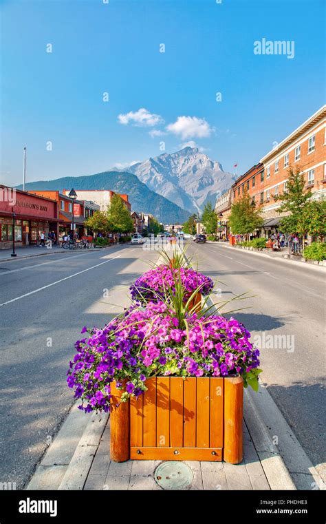 Banff Canada Aug 20 2018 Banff Avenue Inside Banff National Park