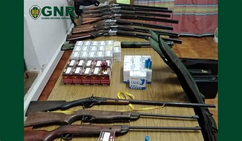 GNR apreende 11 armas e 888 munições em Serpa