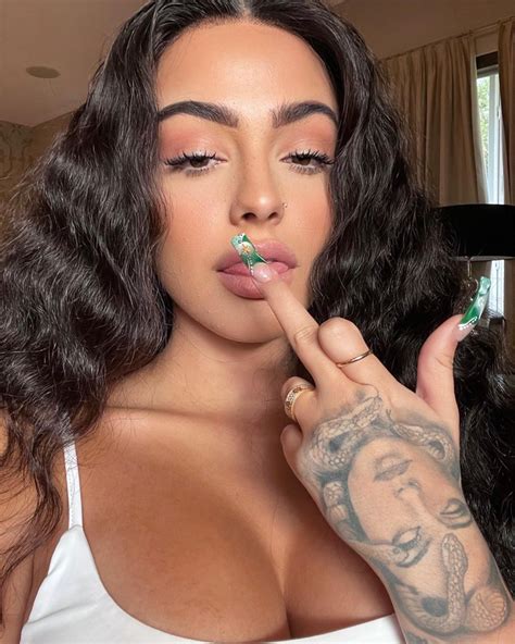 Malu Trevejo Sexy Boobs And Legs Hot Celebs Home