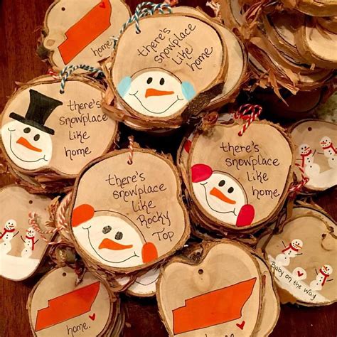 Christmas Crafts Using Wood Slices