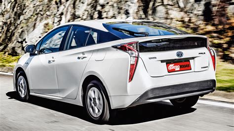 Comparativo Toyota Prius Enfrenta O Tradicional Corolla Quatro Rodas