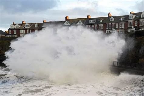 Uk Weather Mapped Exact Area In The Eye Of Storm Ciarán As Uk Braces