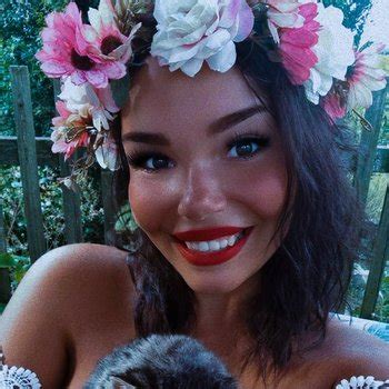 Sofia Lee Babe Page Watch This Pornstar On Freeones