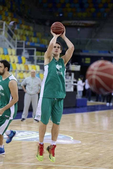 Tipos De Pases En Basquetbol Lanzamientos Y Todo Lo Que Desconoce