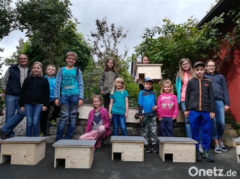 Kinder bauen in Gunzendorf Igelhäuser Onetz