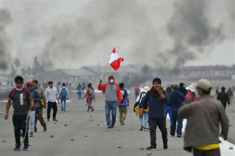 La Jornada Maya Internacional La Jornada Protestas En Per Dejan