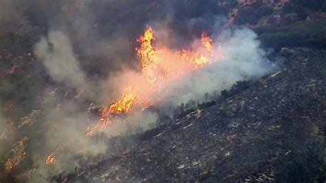 Angeles National Forest Fire 40 Percent Contained Abc7 Los Angeles