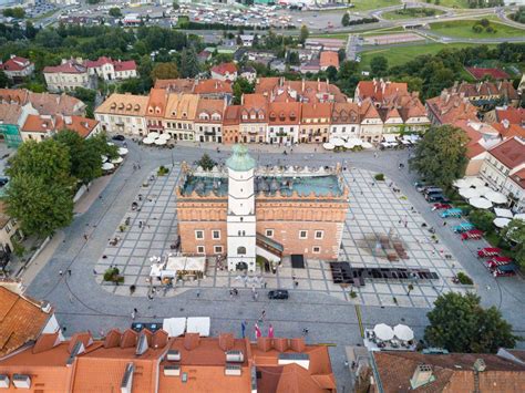 Rynek I Ratusz W Sandomierzu Wi Tokrzyskie Szlaki Turystyczne