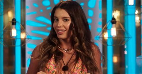 Flavia Laos en Netflix sus primeras imágenes y qué papel cumple en Too Hot To Handle Infobae