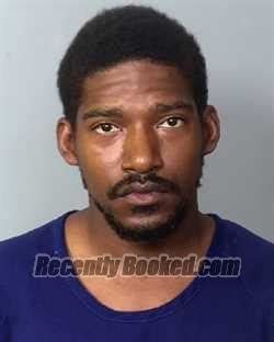 Recent Booking Mugshot For Demetrius A Williams In Manatee County