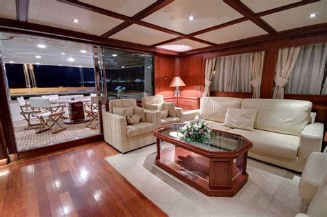 Ferretti Custom Line Navetta 30 Heritage For Sale Romeo United Yachts