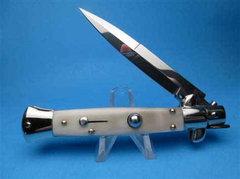 Frank Beltrame Blonde Horn Bayonet Picklock Switchblade