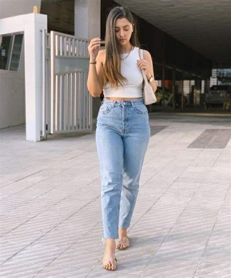 Pin By Yeni Valle On Estilo Fashion Celebrity Casual Outfits Casual