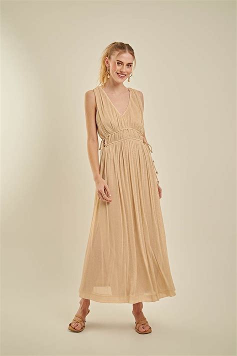 VESTIDO LONGO EM TULE NUDE Vestidos La Dolce Vita Decote V