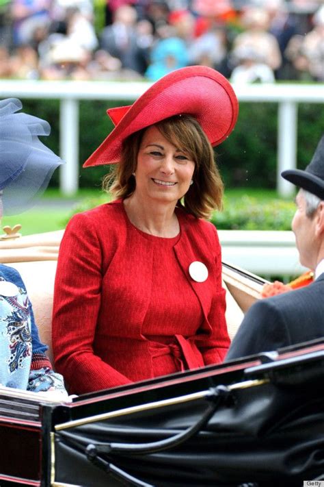 Photos Carole Middleton Wears A Very Kate Y Outfit To The Royal Ascot