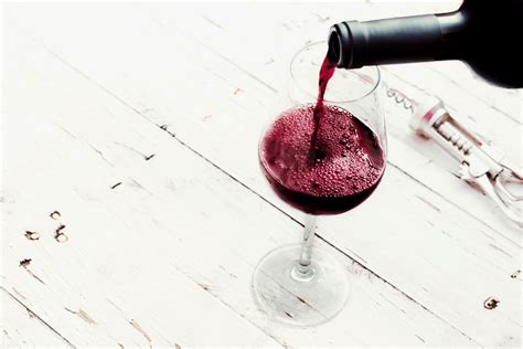 What are Wine Tannins? 12 FAQ about Tannins Answered - Unraveling Wine