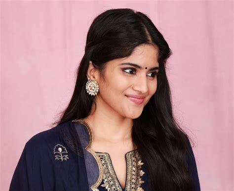 actress megha akash latest  tamilstar