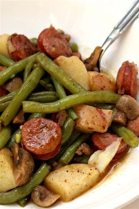 Slow Cooker Cajun Sausage Potatoes And Green Beans An Easy One Pot Meal Of Caj Crockpot