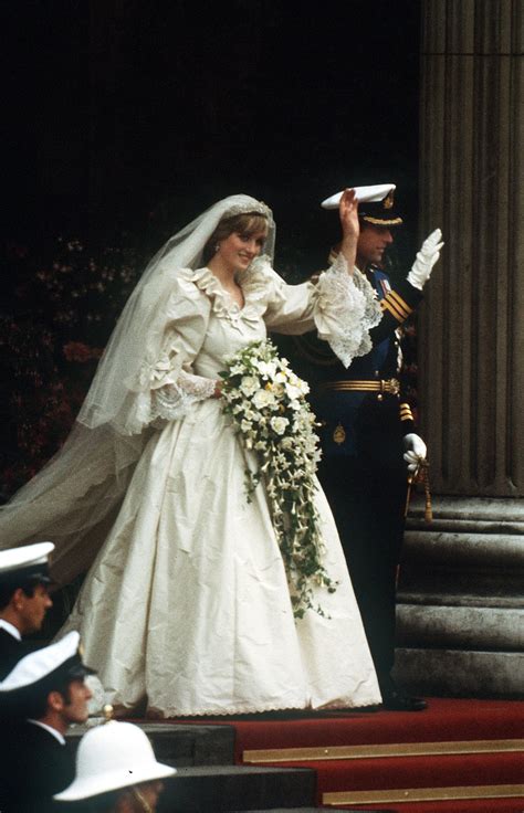 Get a Glimpse of Princess Diana's Wedding Dress in The Crown | PS Fashion