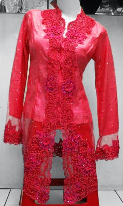 Model kebaya brokat modern aneka pilihan terbaru