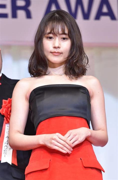 【芸能】有村架純 赤と黒のキュートなドレス姿「30歳まで3年。焦り感じます」「日本ジュエリーベストドレッサー賞」 2nn 2ちゃんねる