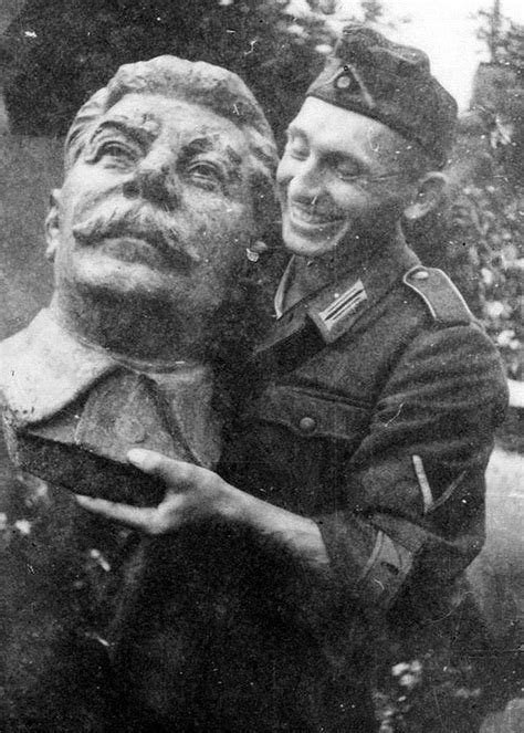 Фотография якова сталина с немцами