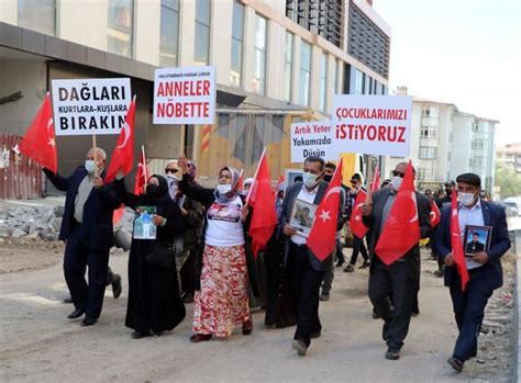 Evlat nöbetindeki ailelerin HDP direnişi