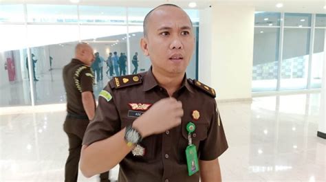 Kejati DKI Jakarta Tunjuk 4 Jaksa Teliti Berkas Perkara Firli Ipol Id