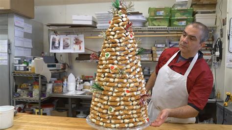 200 Cannoli Christmas Tree Youtube