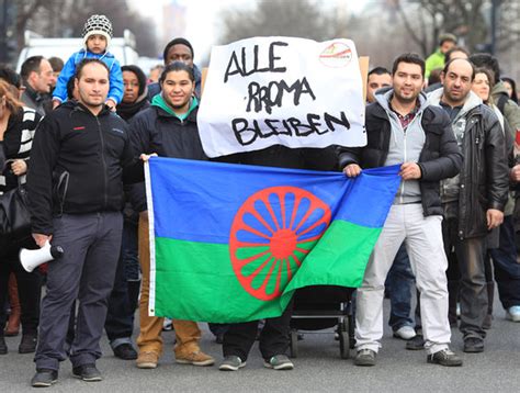 Roma In Berlin Eine Informationsfahrt Für Journalisten Artikel