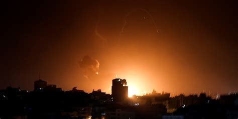 Israel Bombardeó La Franja De Gaza Tras El Lanzamiento De Cohetes Palestinos El Litoral