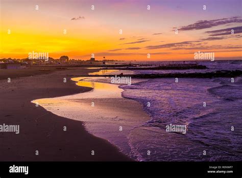 Rimini beach italy hi-res stock photography and images - Alamy