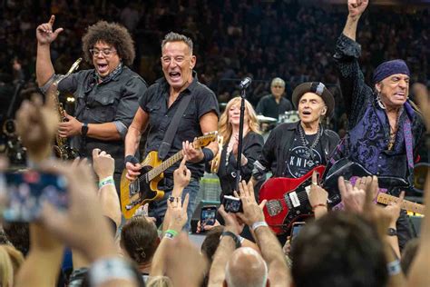 Bruce Springsteen E Street Band At Madison Square Garden New York